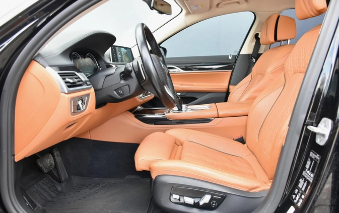 BMW Seria 7 cena 179900 przebieg: 96100, rok produkcji 2017 z Grodzisk Mazowiecki małe 137
